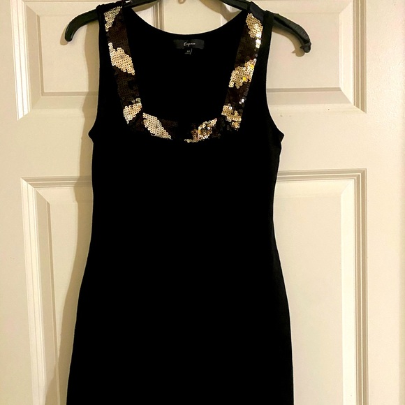 Black, sleeveless dress - Picture 1 of 4